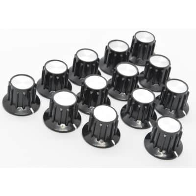 x13 Knobs, Roland Jazz Chorus Amplifier Série,  JC-50, JC-55, JC-60, JC-70, JC-77, JC-80, JC-120 image 1