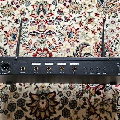Gemini UHF-04M 4-Channel Wireless Handheld Microphone System image 5
