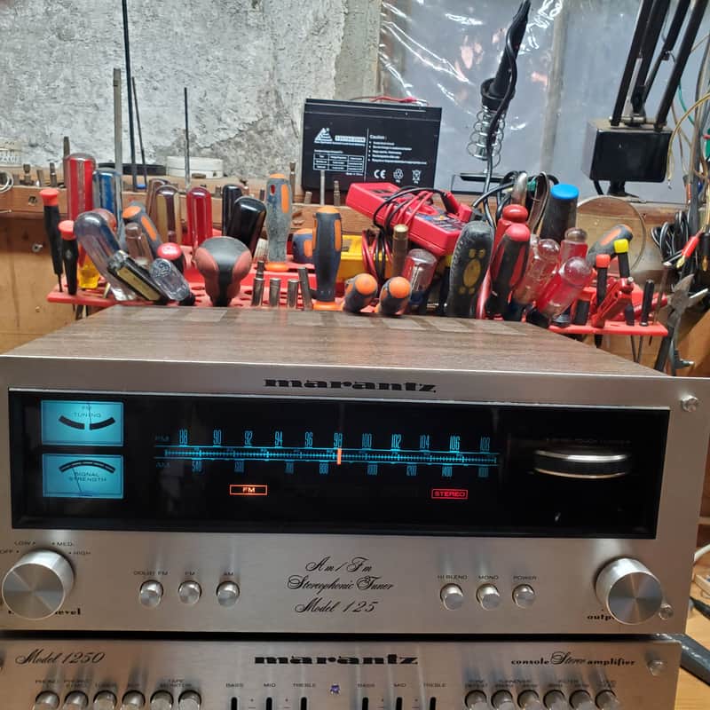 Marantz 1250/125 combo mid 70's - silver image 1