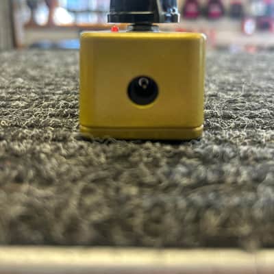 Mythos Pedals Golden Fleece Mini Fuzz 2010s - Yellow image 5