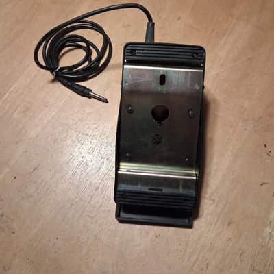 Yamaha CS 50 60 80 expression pedal 70's ? image 2
