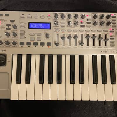 Novation X-Station 25-Key 8-Voice Synth with USB Interface 2004 - Silver