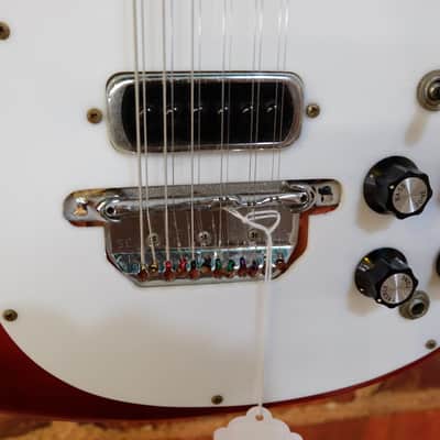 Rickenbacker 450/12 1979 - FireGlo image 3