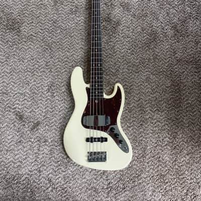 Fender American Series Jazz Bass with Maple Fretboard 2000 - 2001 - White Blonde image 1