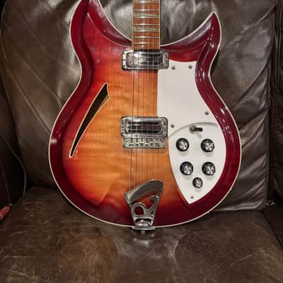 Rickenbacker 381/V69 1995 - 2011 - Fireglo image 2
