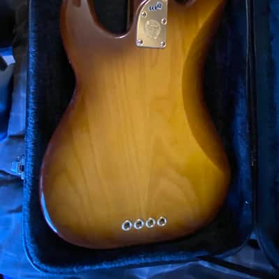 Fender P Bass 2020 - Bourbon Burst 75th Anniversary image 4