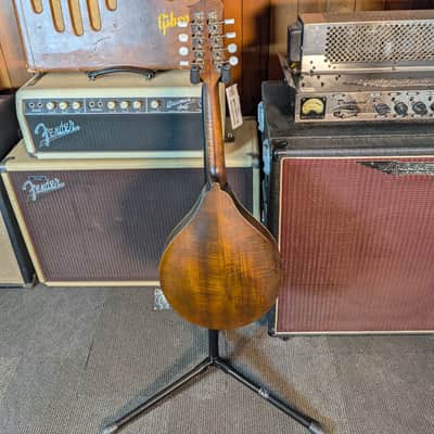 Eastman MD305L Left Handed A-Style Mandolin w/Gig Bag - Classic Satin Finish (Serial #N2402419) image 2