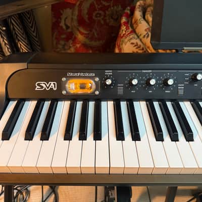 Korg SV1-88 Stage Vintage Digital Piano 2009 - Present - Black with White / Black Keys image 2