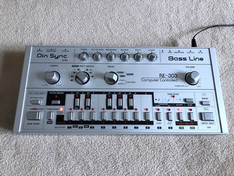 Din Sync RE-303 - Roland TB-303 replica - NEW | Reverb