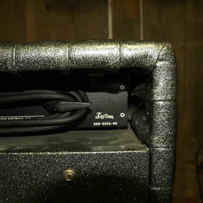 Vintage Kustom Charger 200 Watt Guitar Amp Padded Silver image 9