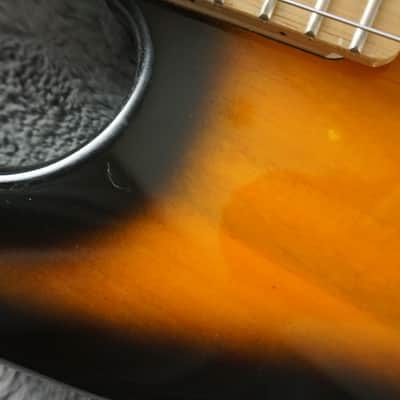 Davison - Tobacco Burst image 10