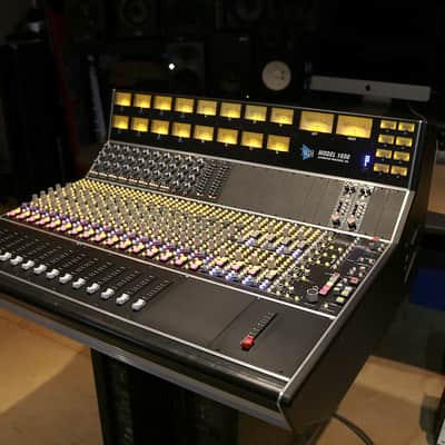API 1608 Analog Recording Console image 3