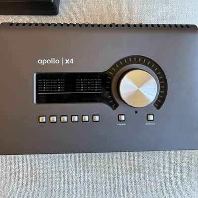 Universal Audio Apollo x4 QUAD Thunderbolt 3 Audio Interface 2019 - Present - Gray image 2