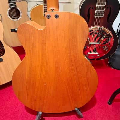 Tacoma Thunderchief  CB100 Fretless. W/case (***second hand***) image 7
