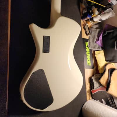Ernie Ball Music Man Armada | 2014 | White image 16