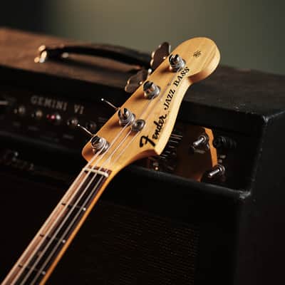 1962 Fender Jazz Bass image 2