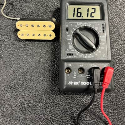 Manlius Asphalt Humbucker Set 50mm Spacing Cream image 3