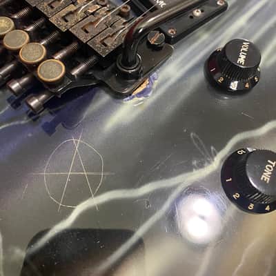 Kramer Baretta 1985 - Custom Graphic Night image 14