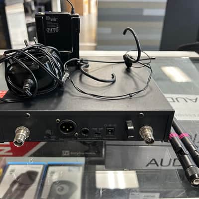 Electro-Voice R300-E-C Wireless Headset Mic System (USED) image 4