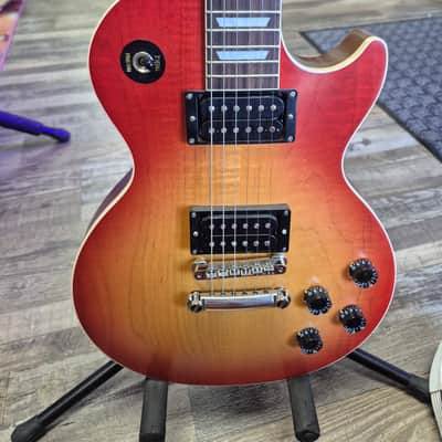 Gibson Les Paul Standard '60s Faded 2023 W/Hardcase - Present - Vintage Cherry Sunburst image 2