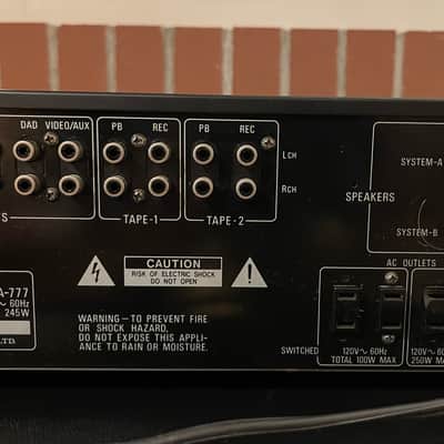 Denon PMA-777 Integrated Amplifier (1982) - Black/Rosewood image 12