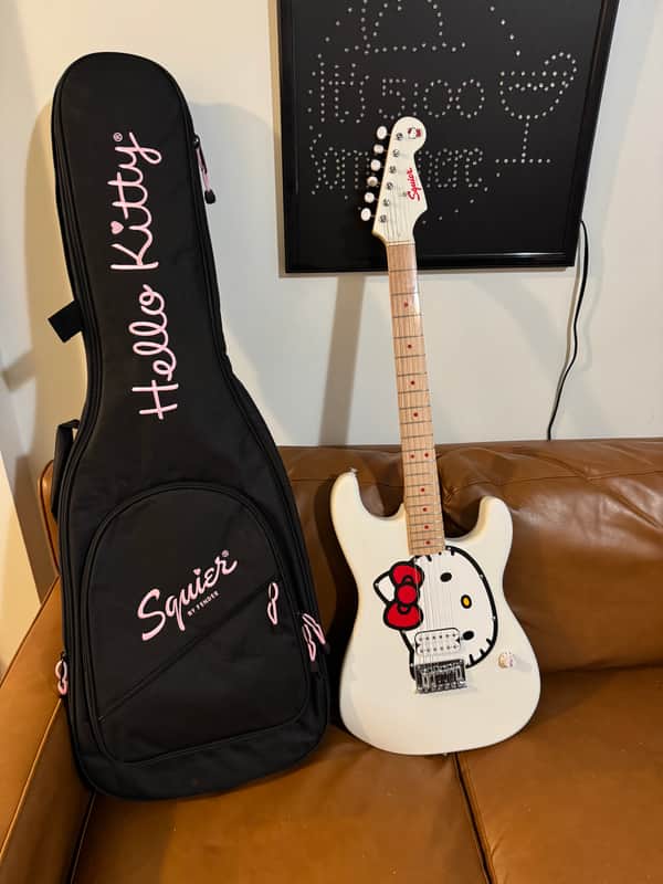 Squier Hello Kitty Stratocaster 2024 - 2025 - White image 1