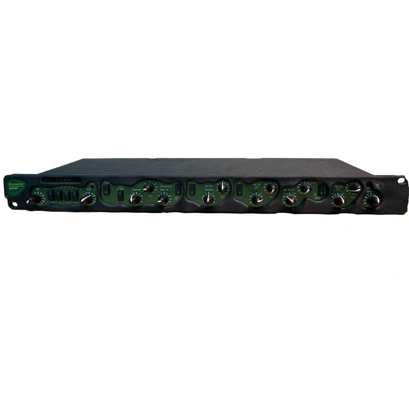 Octuple préampli / compresseur rackable avec E/S ADAT Focusrite - LA BS
