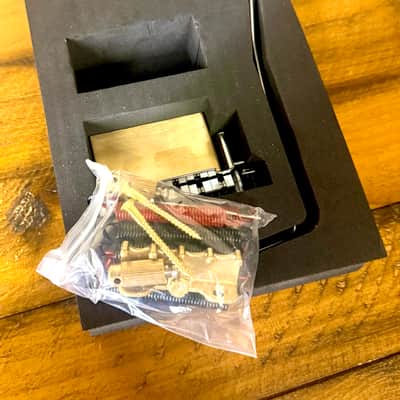 Guyker Premium Chrome Metal "MODEL: GG1009-T" 6-Point Tremolo Bridge + BOX 🎸 image 3