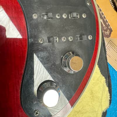 Burns London Brian May Early 2000s - Cherry Red image 3