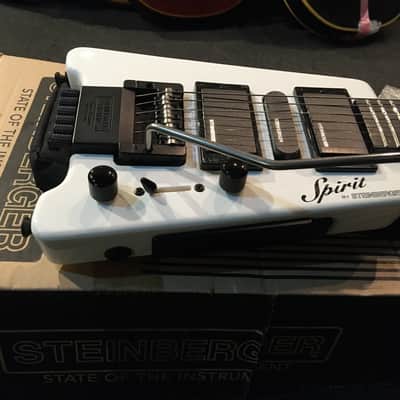 No.082923 Steinberger Spirit Headless Guitar WHT/R Mint Condition image 6
