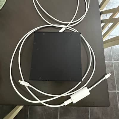 Universal Audio UAD-2 Satellite QUAD Core Thunderbolt DSP Accelerator 2019 - 2020 - Black WITH 2 Thunderbolt cables and adapters image 2