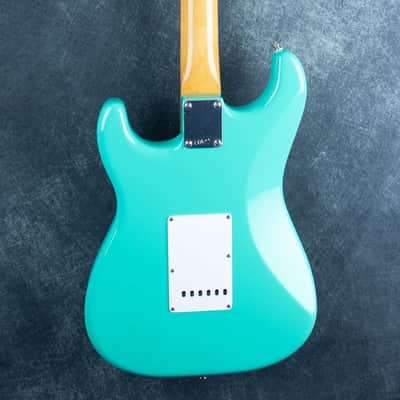 Fender Vintera III Early 60 Strat Rosewood Sea Foam Green MX26012273 image 4