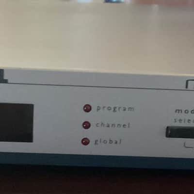 Kurzweil Micro Ensemble 2002 - Silver image 1