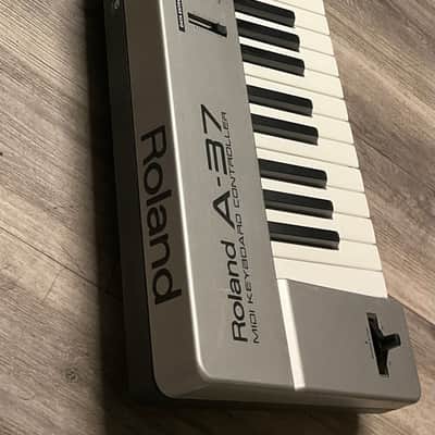 Roland A-37 76 Key MIDI Controller Silver Great Board WORKING Clean image 10