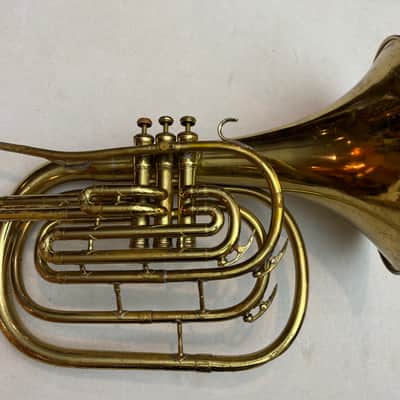 King 1122 Mellophone / Marching French Horn c.1980 w/ Anvil Flight Case – Good Playing Condition image 10
