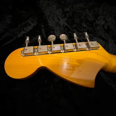 Fender Japan MG-69 MH 2010-2012 - Candy Apple Red image 17