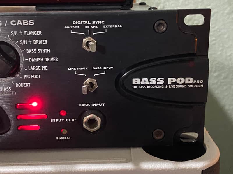 Line 6 Bass POD Pro Rackmount Multi-Effect and Amp Modeler | Reverb