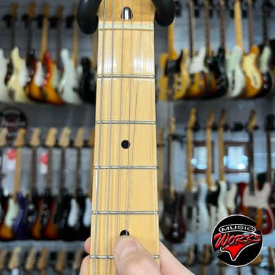 Fender Classic 70 Stratocaster Sunburst image 4
