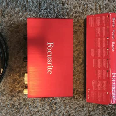 Focusrite Scarlett 2i2 2nd Gen USB Audio Interface 2016 - 2018 - Red / Black image 3