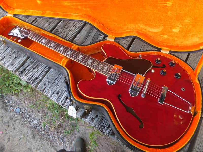 Gibson ES-330 1967 - Cherry