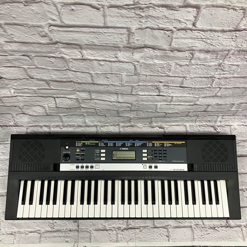 Yamaha PSR-E243 61-Key Electronic Keyboard image 1