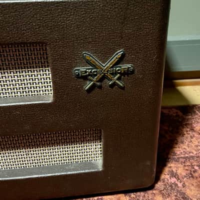 Fender Excelsior Pawn Shop Series 13-Watt 1x15" Guitar Combo 2012 - 2013 - Brown image 2