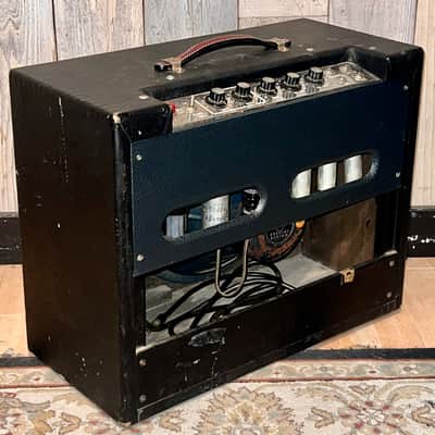 Rare 1960 Martin 112T (DeArmond) Guitar Combo Amplifier, Serviced and Maintained Includes Original Footswitch image 6