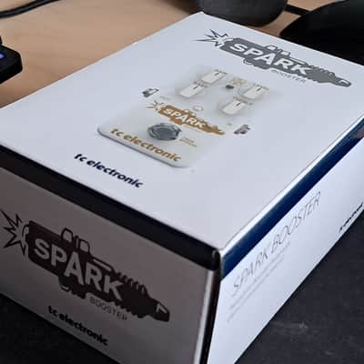 TC Electronic Spark Booster 2012 - Present - White imagen 2