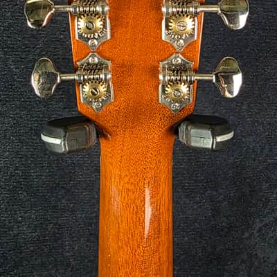Used Gibson J-35 - Natural image 5