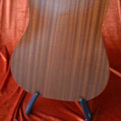 Taylor Steelstring Dreadnought guitar Academy 10e with pickup system+Taylor gig bag * sounds/plays/looks great * top quality made in Mexico * a fine player's instrument for a good price image 12