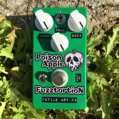 Futile Art FX Custom Shop 🍏 Poison Apple Fuzztortion OpAmp Muff image 2