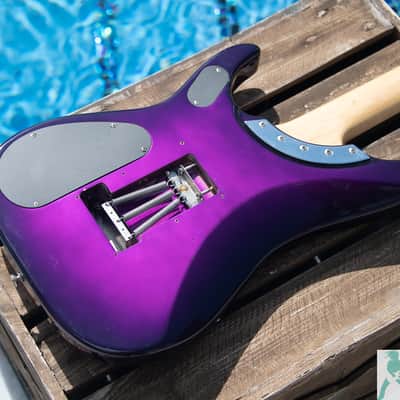 Washburn N4 Nuno Bettencourt Signature Model - Metallic Purple