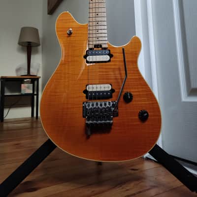 1999 Peavey EVH Wolfgang USA Amber image 4