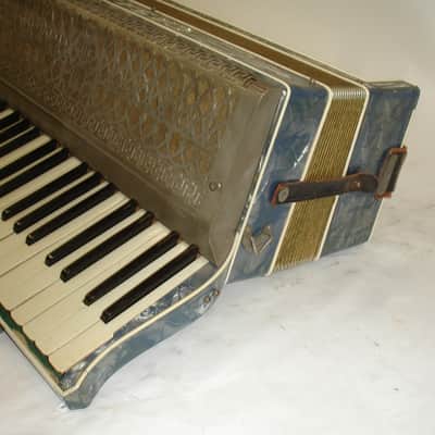 Vintage Casavi Verona Italia Piano Accordion image 4